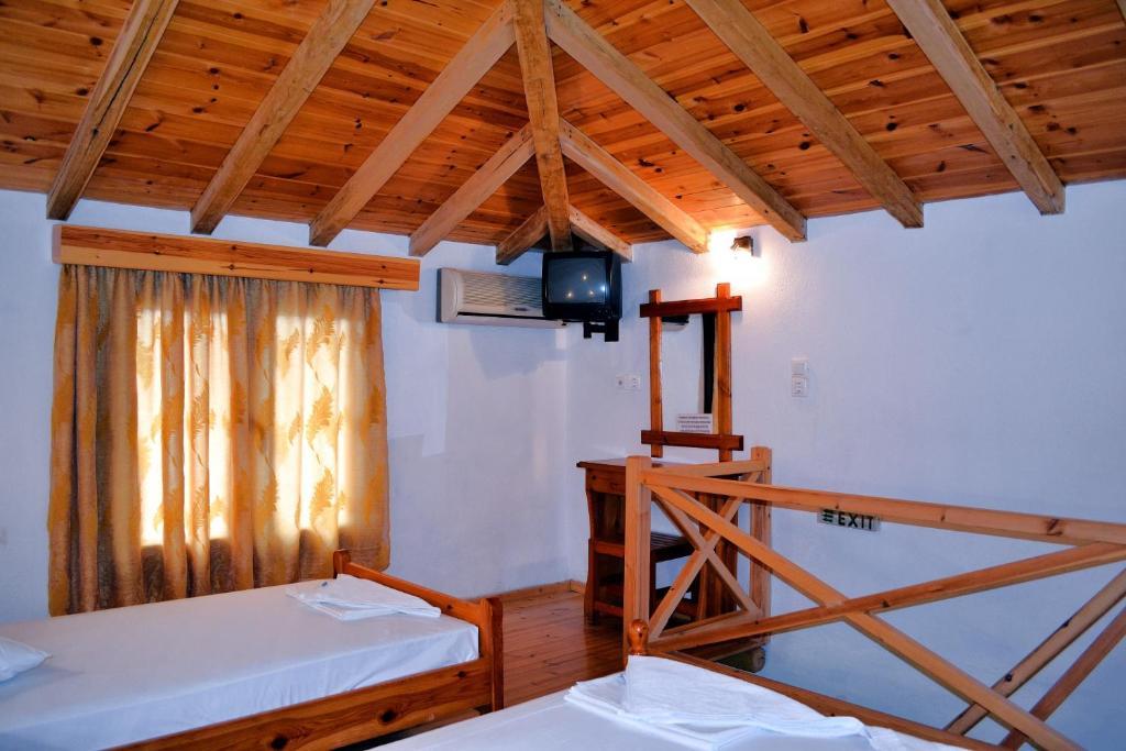 Aiolos House Skiathos Town Room photo